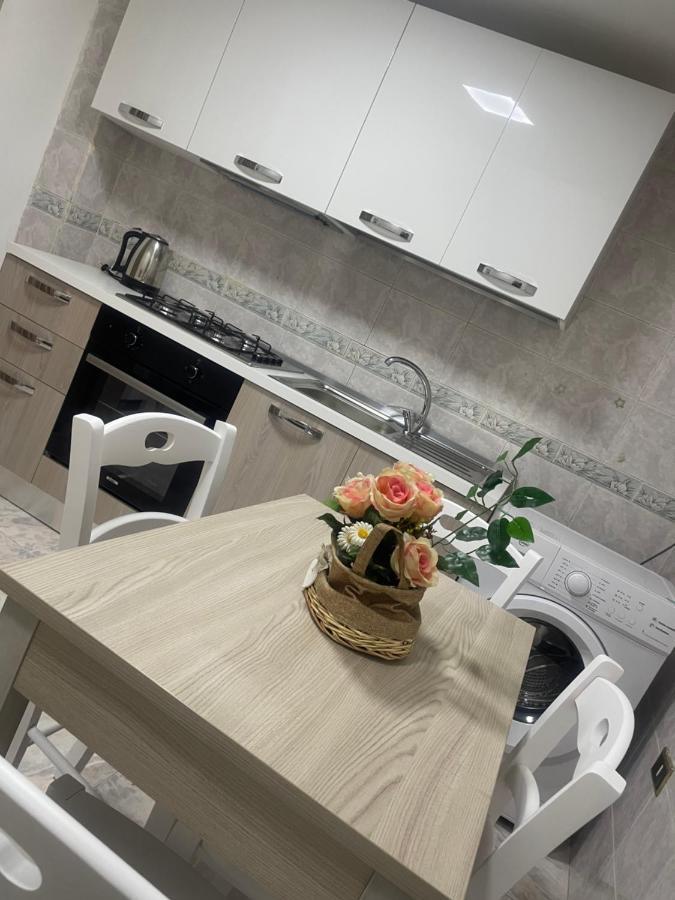 Casa Vacanza La Serenella Apartment Naples Luaran gambar